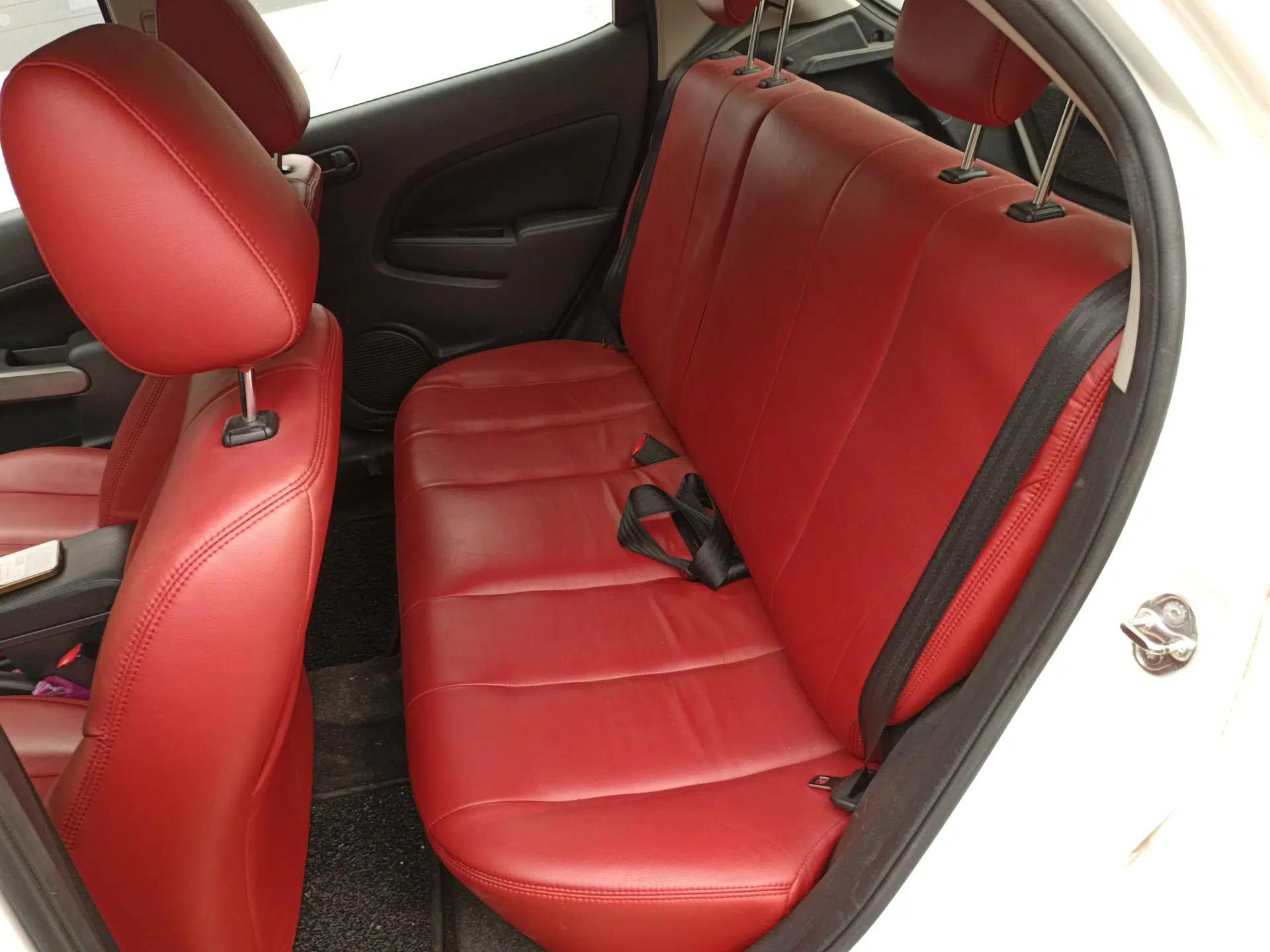 Mazda 2 2012 Hatchback Xuan Dong 1.5L Automatic Value Edition — миниатюра 20