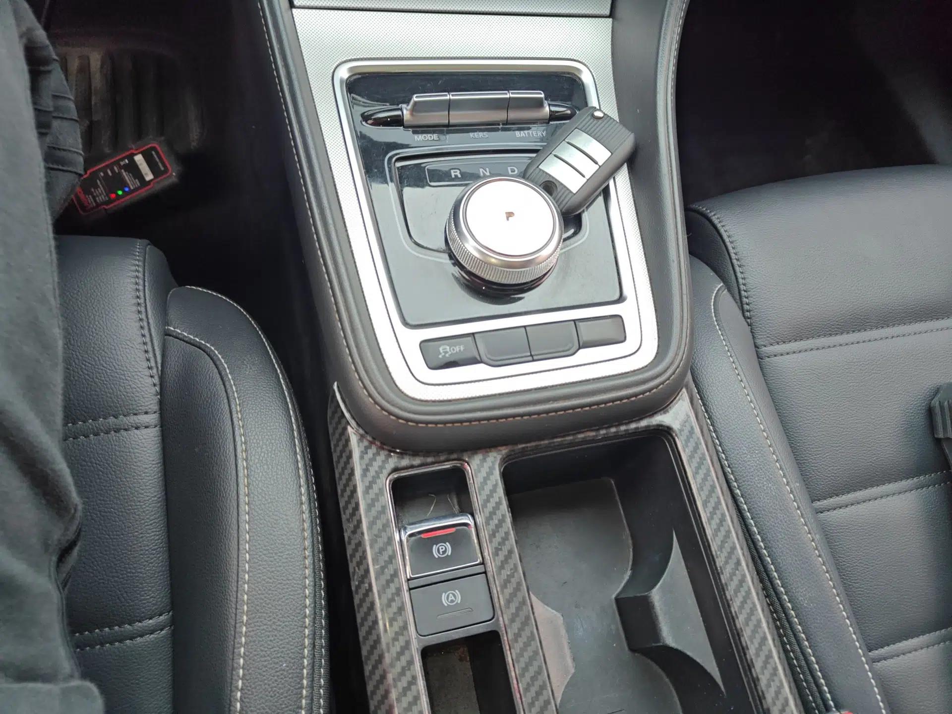 MG 6 New Energy 2018 45T E-DRIVE Intelligent Hybrid Premium Internet Edition — миниатюра 16