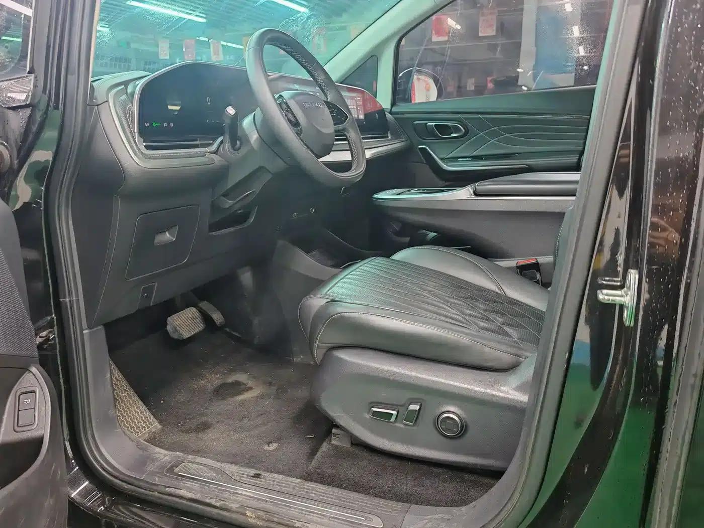 Maxus G90 2022 2.0T Nebula 7-seater Edition — миниатюра 4