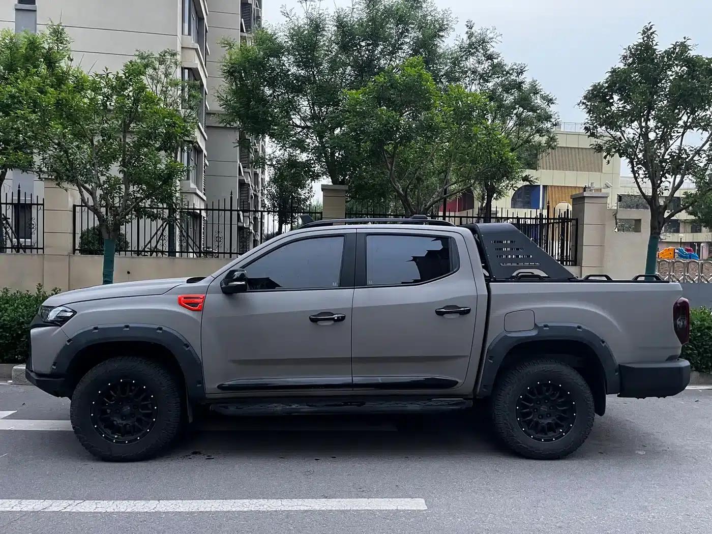Maxus T90 2022 2.0T Diesel Automatic 4WD SAIC New Zealand Demon King Standard Box — миниатюра 3