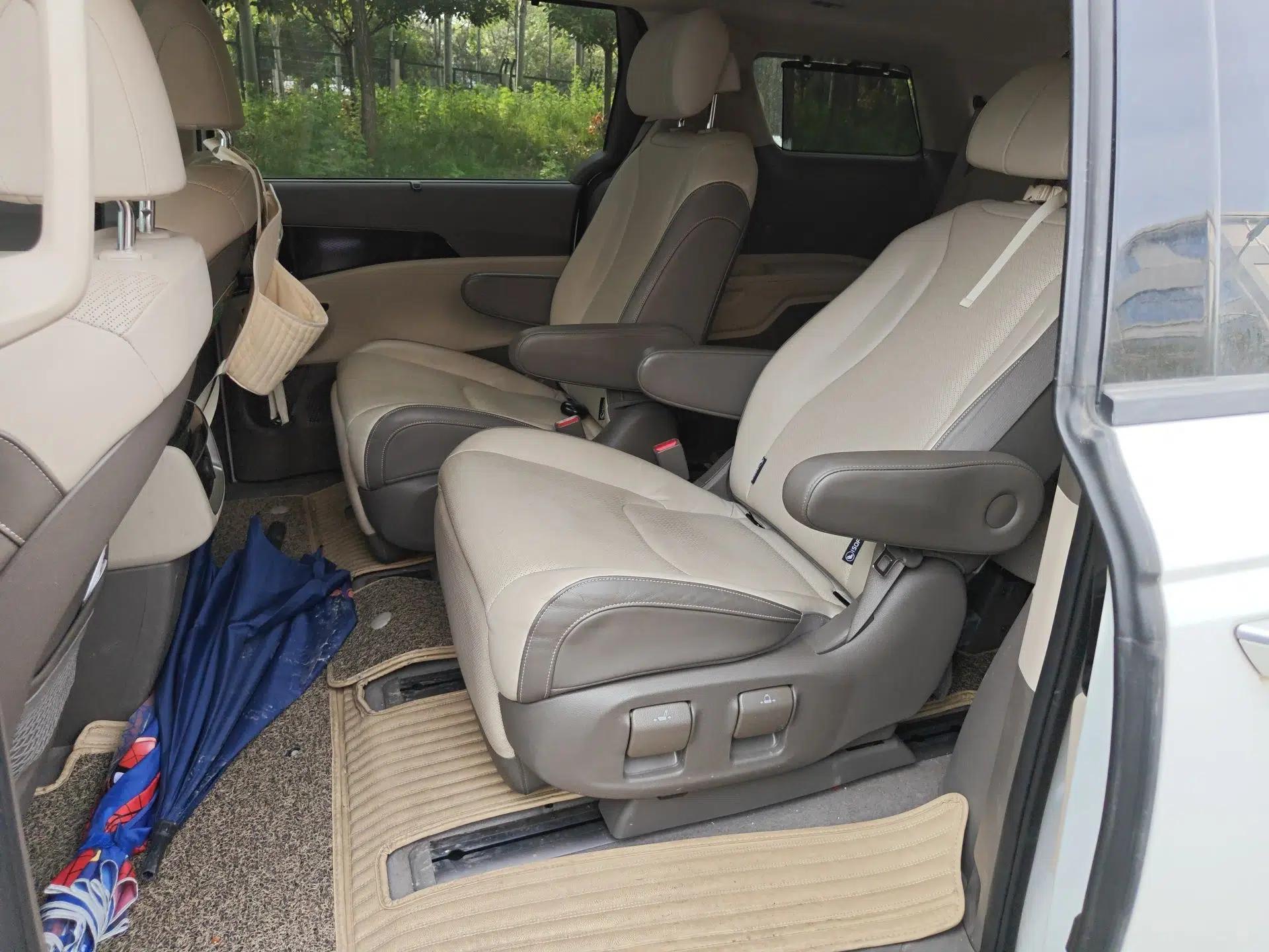 Kia Carnival 2021 2.0T Flagship Edition — миниатюра 18