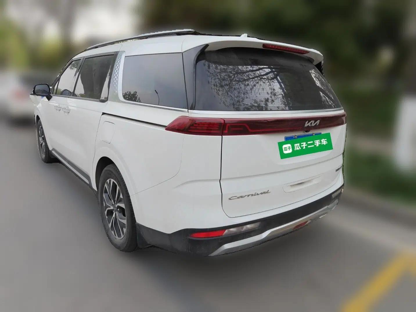 Kia Carnival 2021 2.0T Flagship Edition — миниатюра 4