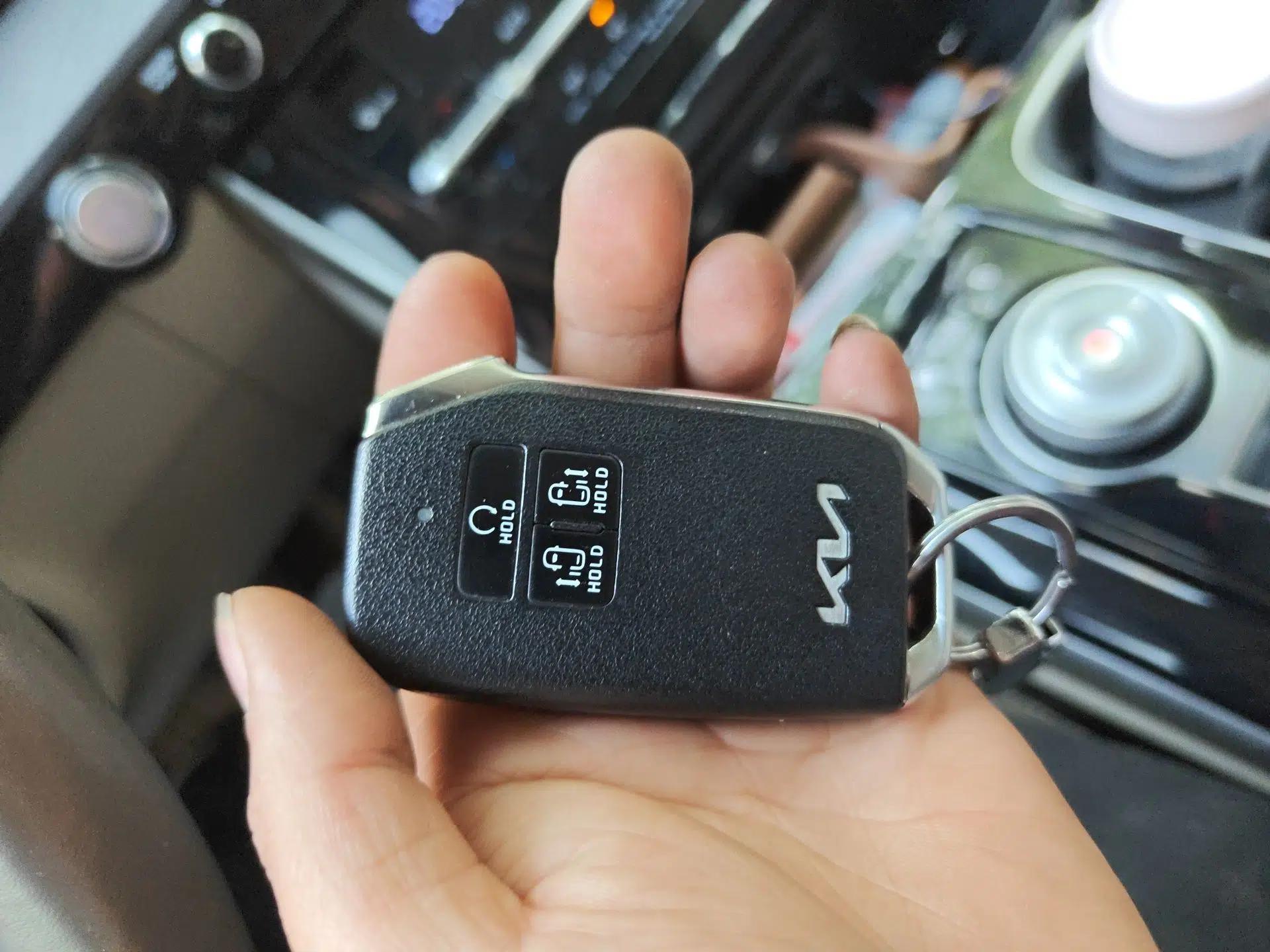 Kia Carnival 2021 2.0T Flagship Edition — миниатюра 9