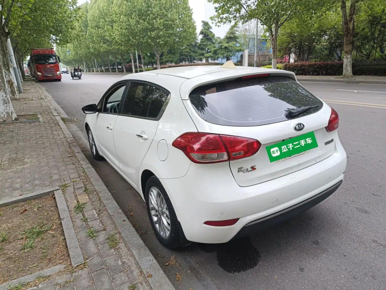 Kia K3S 2014 1.6L Automatic GLS — миниатюра 4