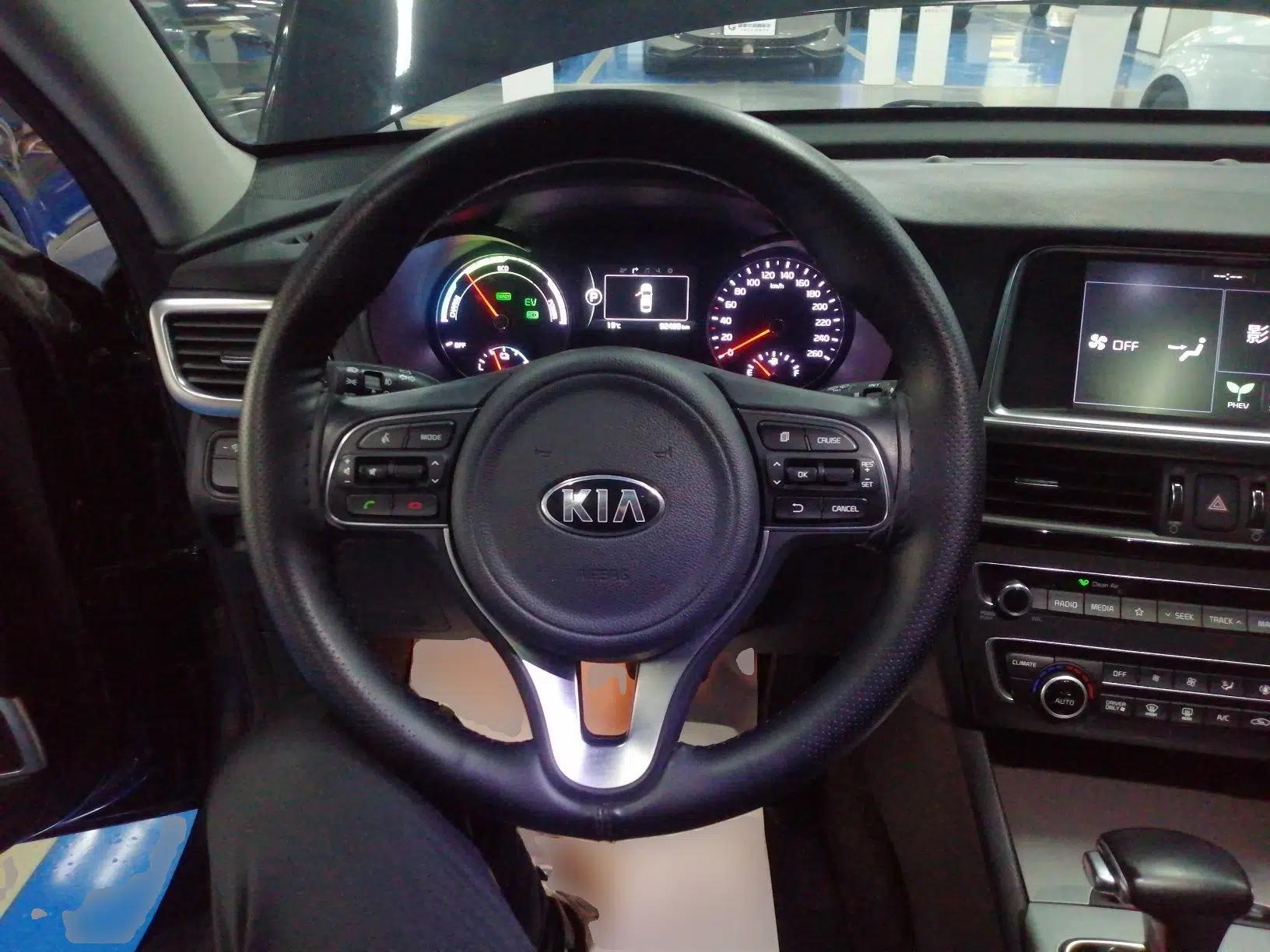 Kia K5 New Energy 2018 2.0L ZhiZun Edition — миниатюра 14