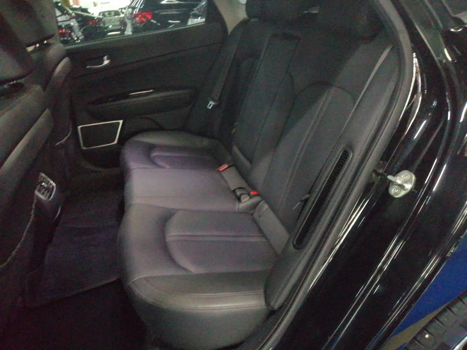Kia K5 New Energy 2018 2.0L ZhiZun Edition — миниатюра 20