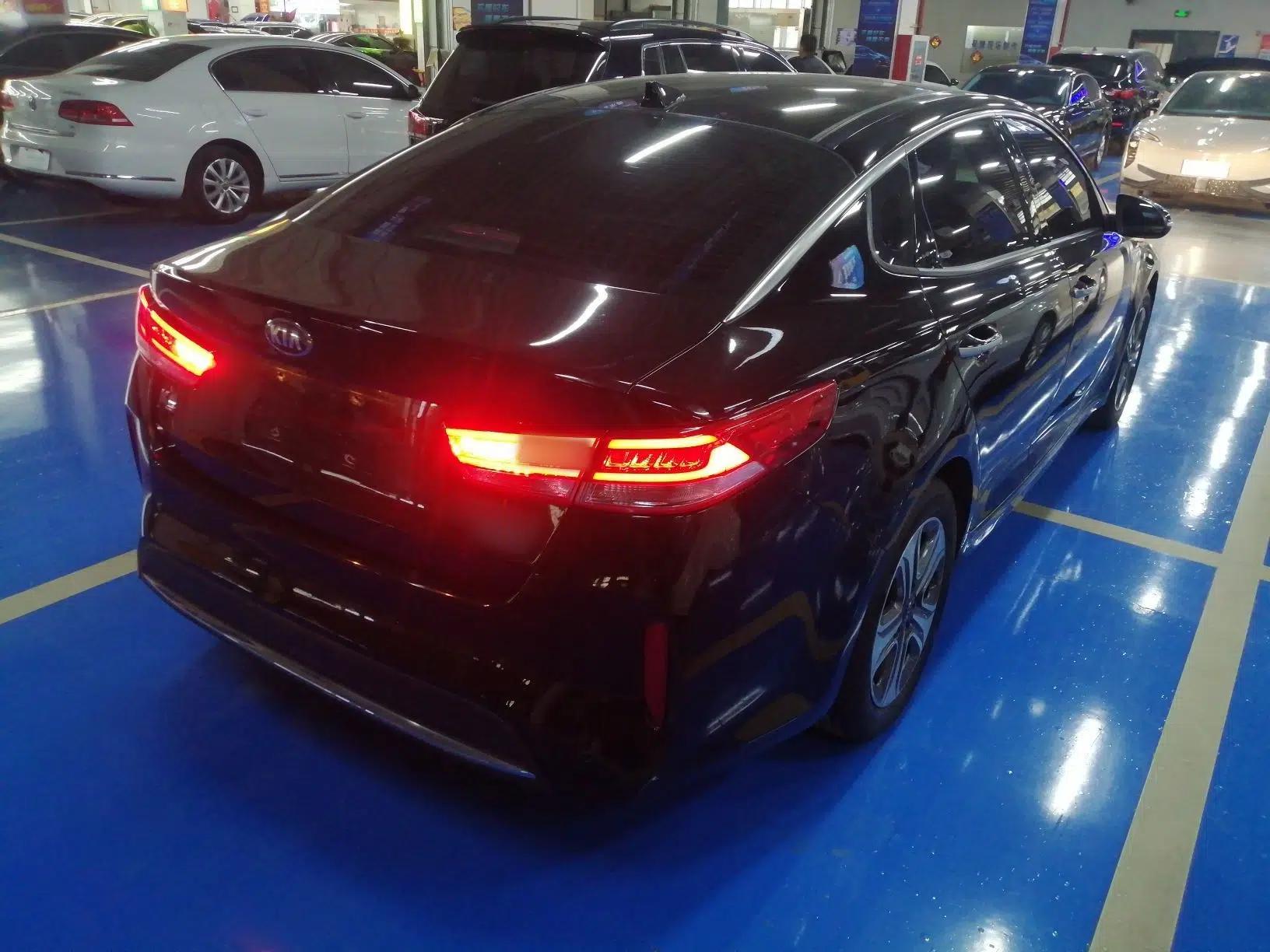 Kia K5 New Energy 2018 2.0L ZhiZun Edition — миниатюра 6