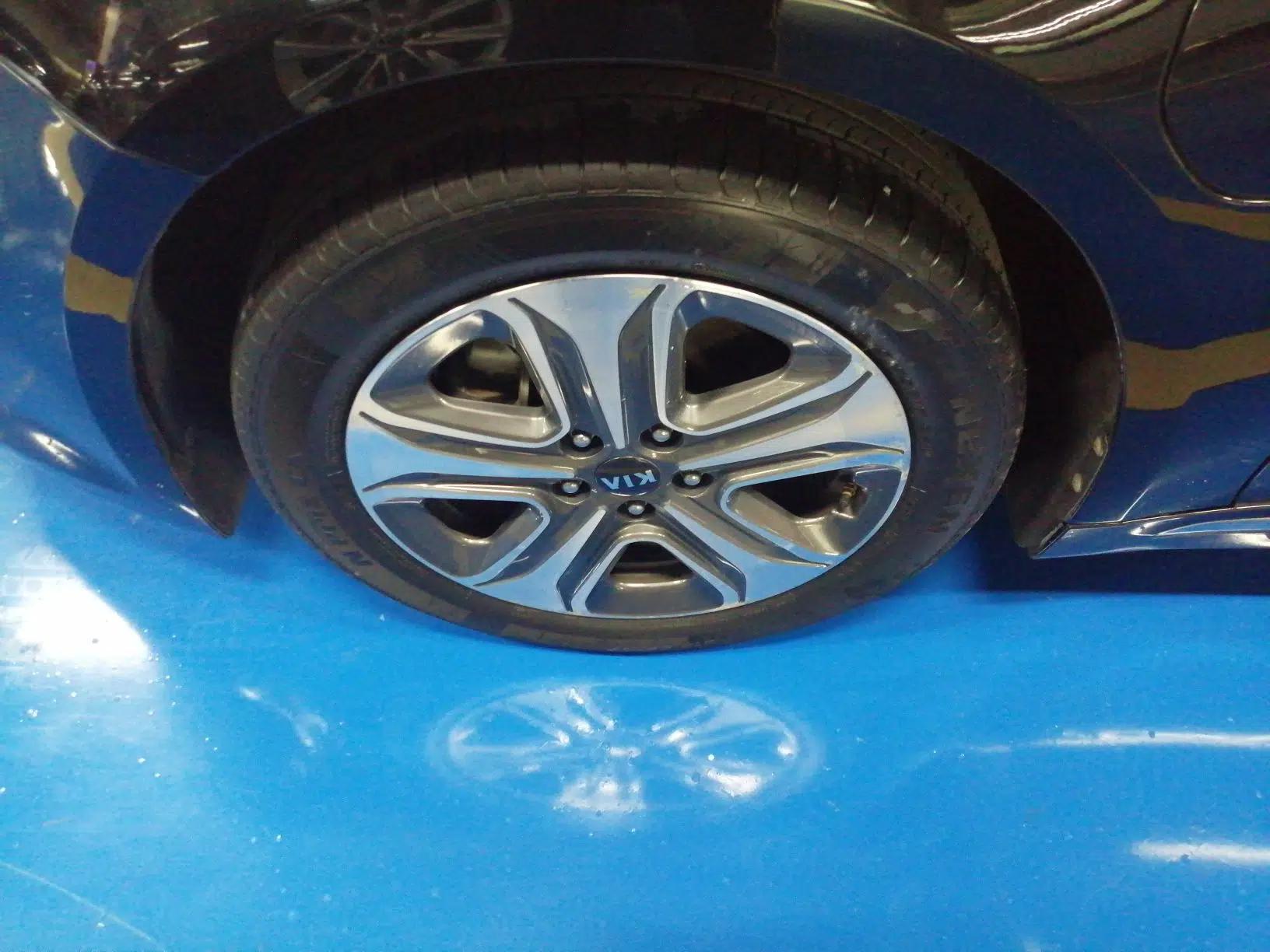 Kia K5 New Energy 2018 2.0L ZhiZun Edition — миниатюра 8