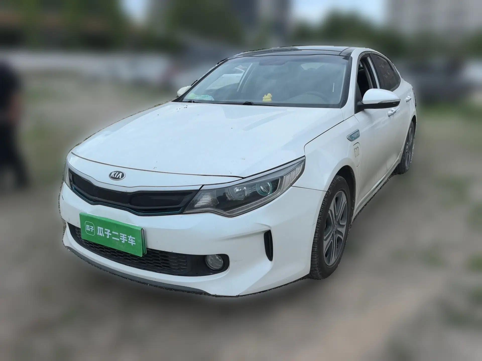 Kia K5 New Energy 2018 2.0L Smart Enjoyment Version — миниатюра 1