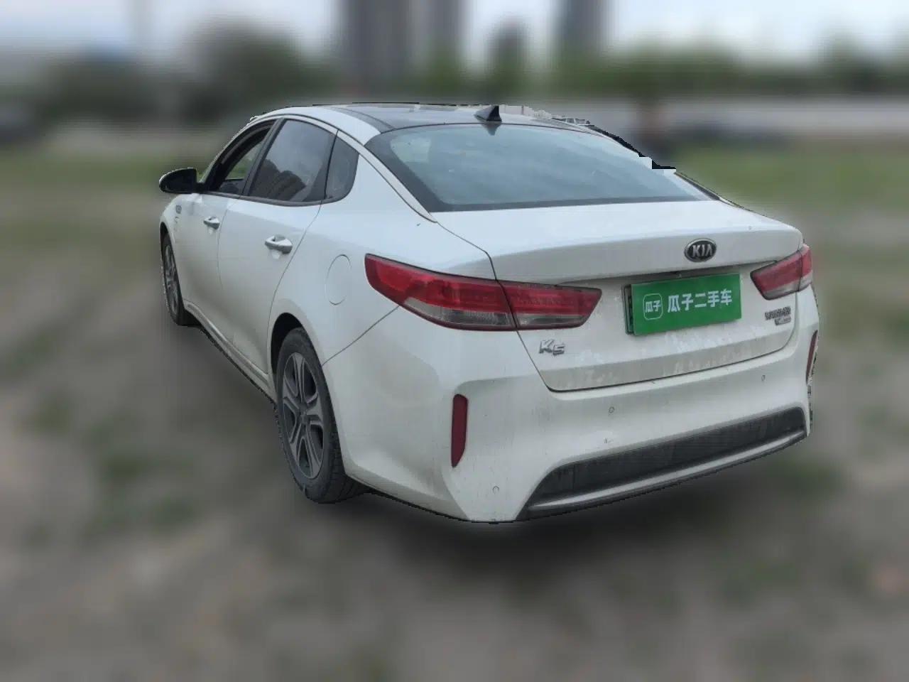 Kia K5 New Energy 2018 2.0L Smart Enjoyment Version — миниатюра 4