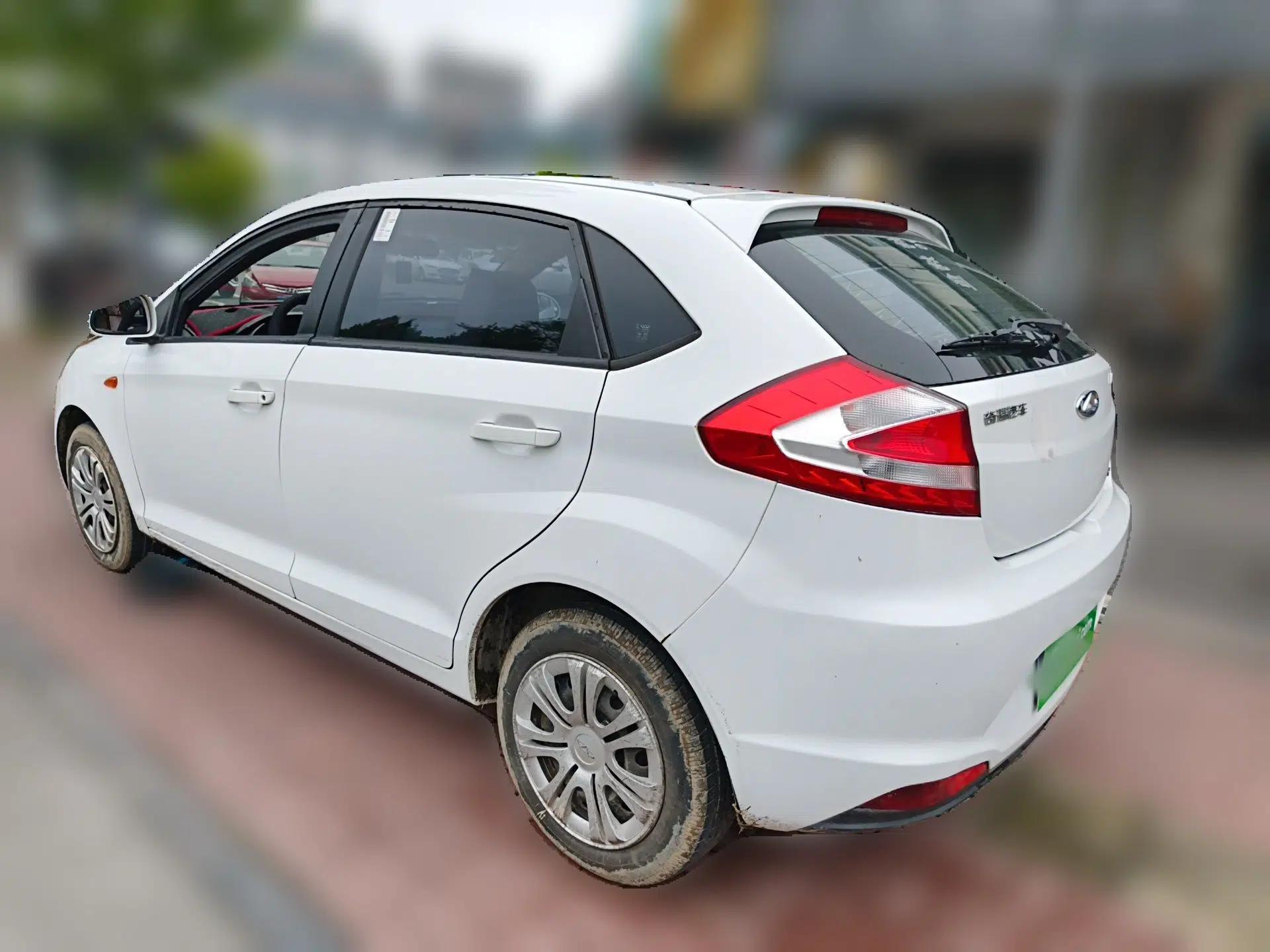 Chery Fengyun 2 2015 1.5L Manual New Edition — миниатюра 4