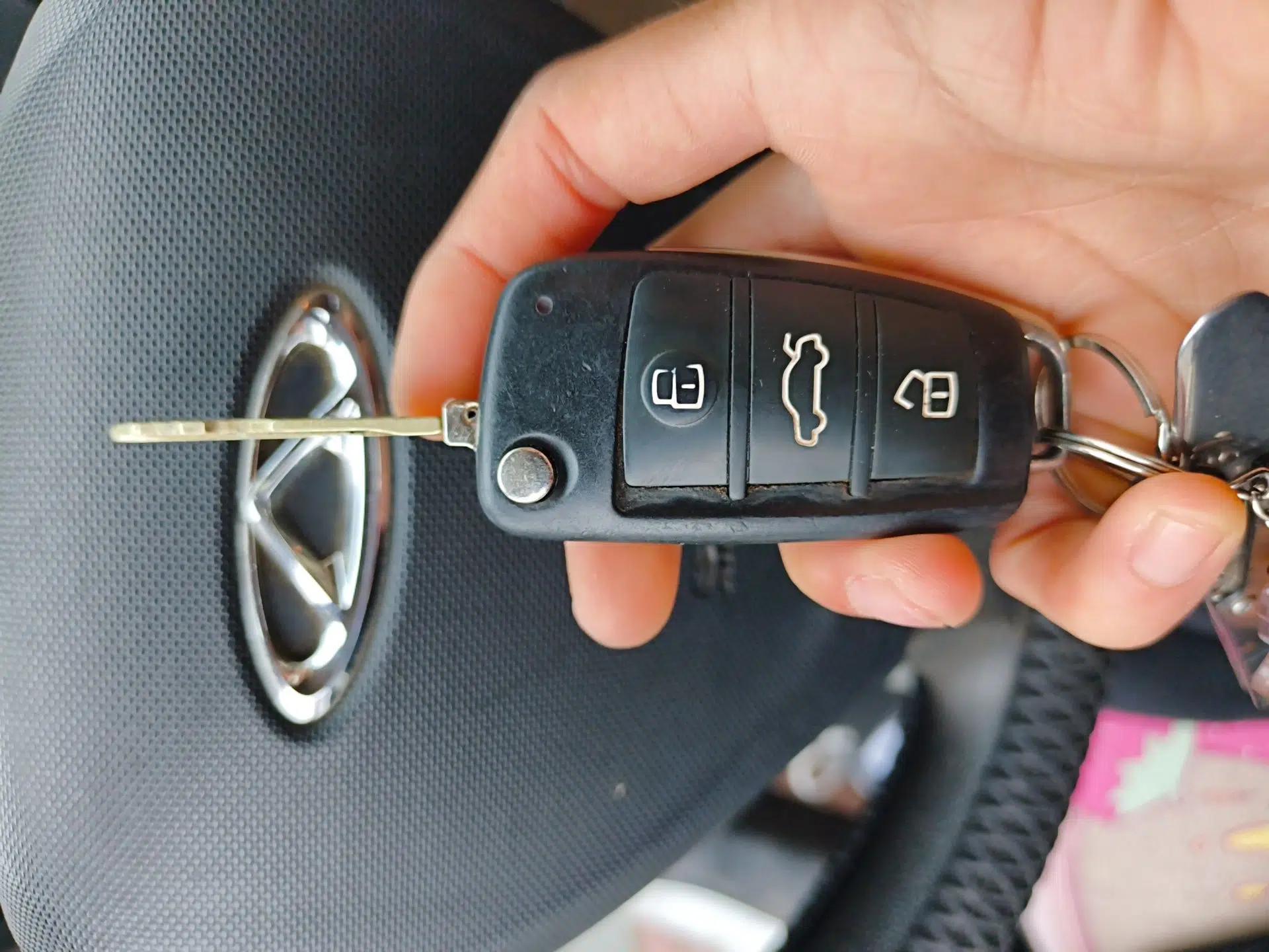 Chery Fengyun 2 2015 1.5L Manual New Edition — миниатюра 9