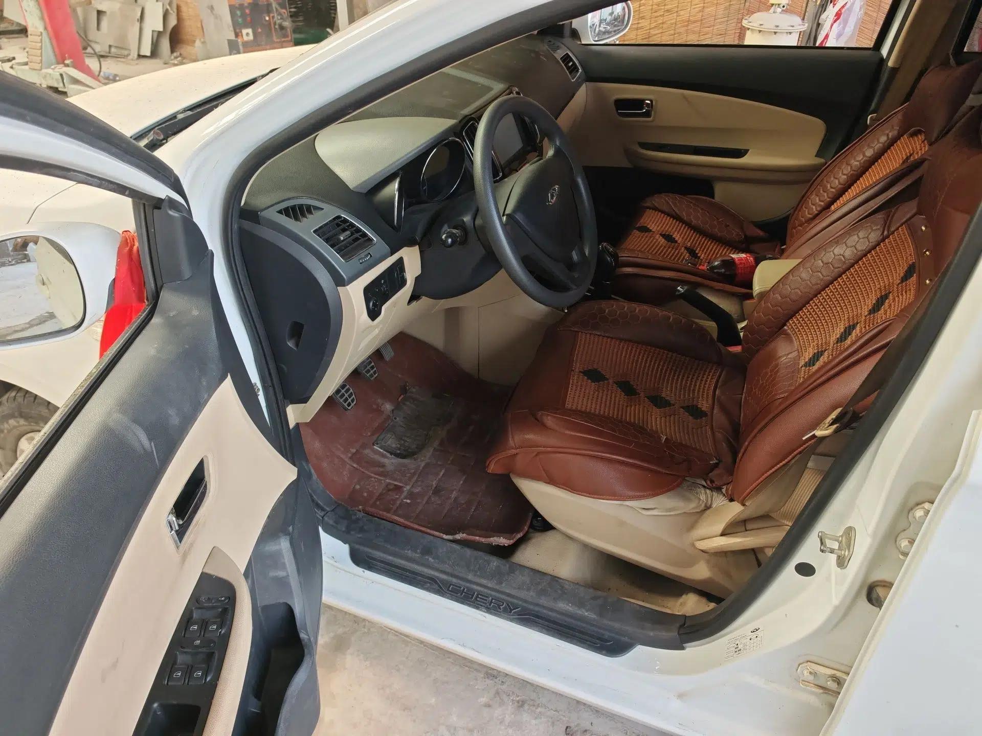 Chery E3 2015 1.5L Manual Fashion Model — миниатюра 17