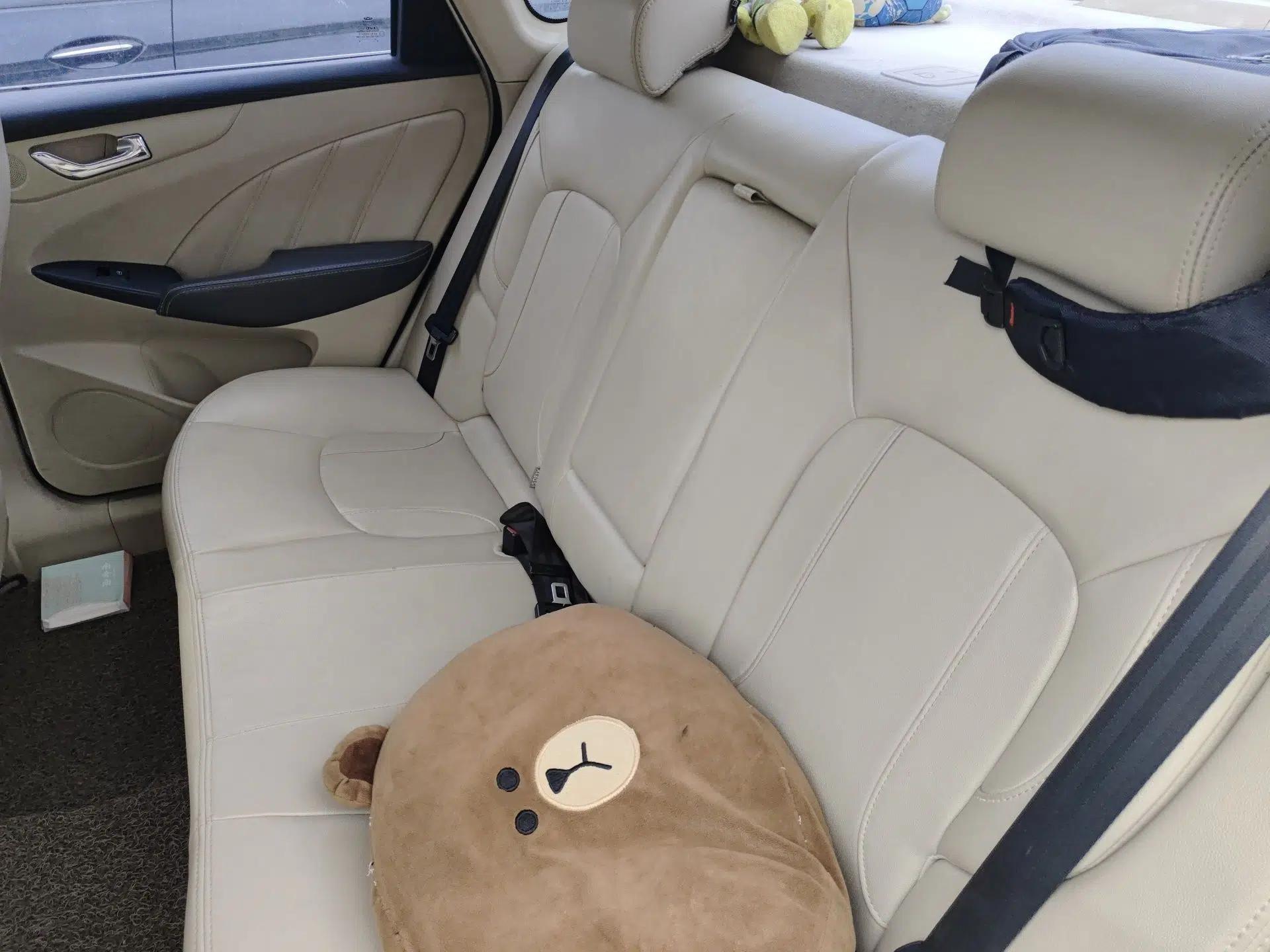 Chery Arrizo 7 2015 1.6L CVT ZhiShang Edition — миниатюра 18