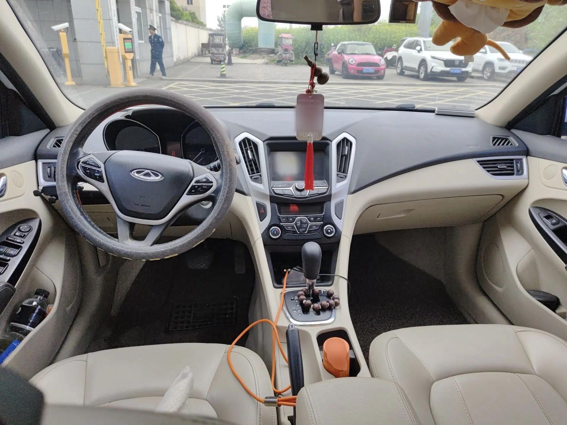 Chery Arrizo 7 2015 1.6L CVT ZhiShang Edition — миниатюра 10