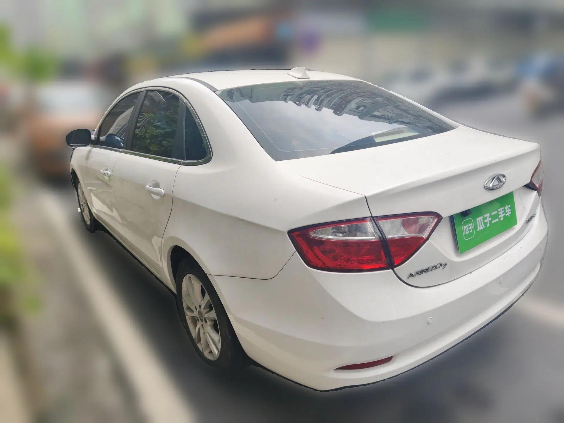 Chery Arrizo 7 2013 1.6L Manual ZhiShang Edition — миниатюра 4