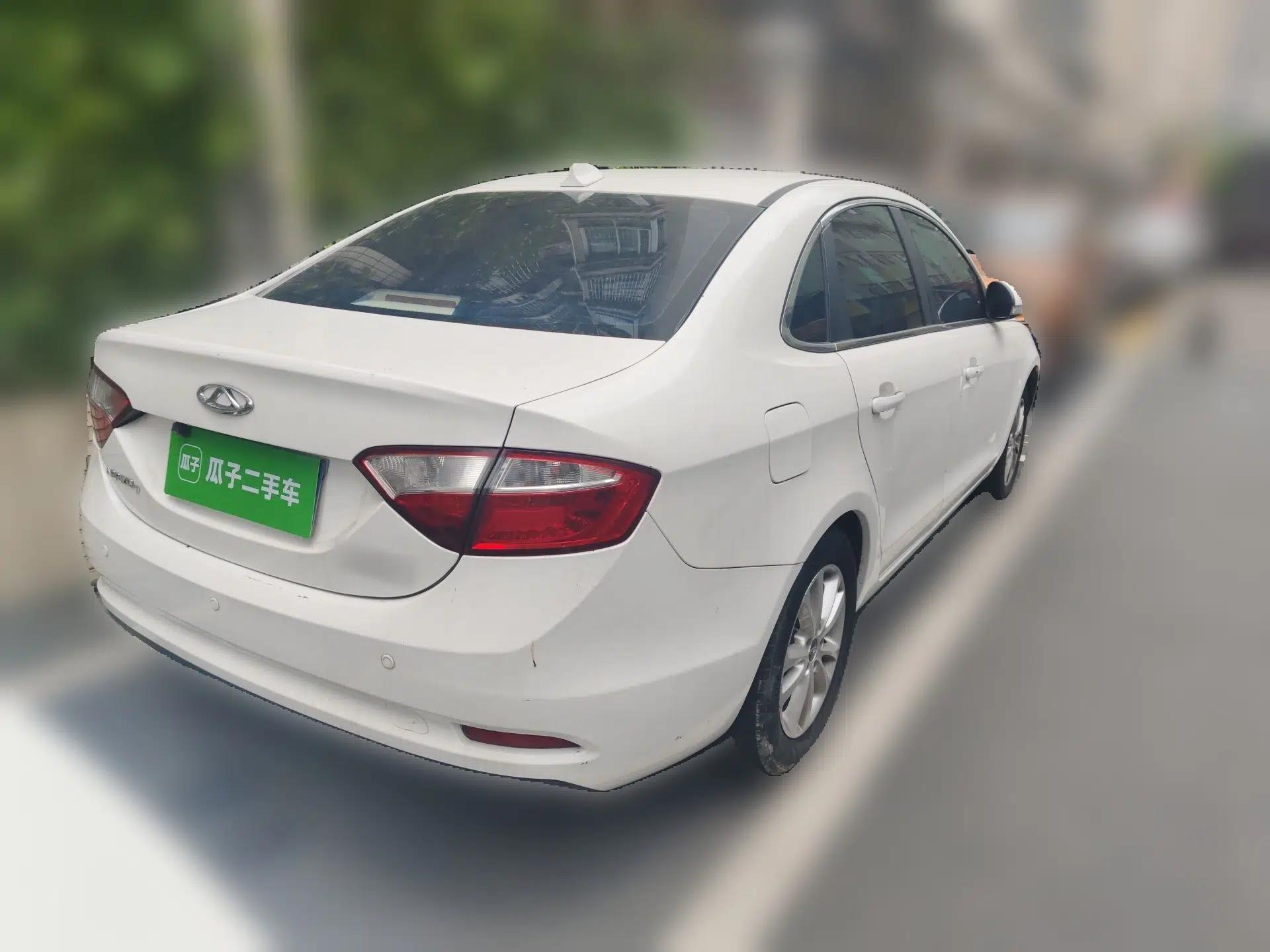 Chery Arrizo 7 2013 1.6L Manual ZhiShang Edition — миниатюра 6