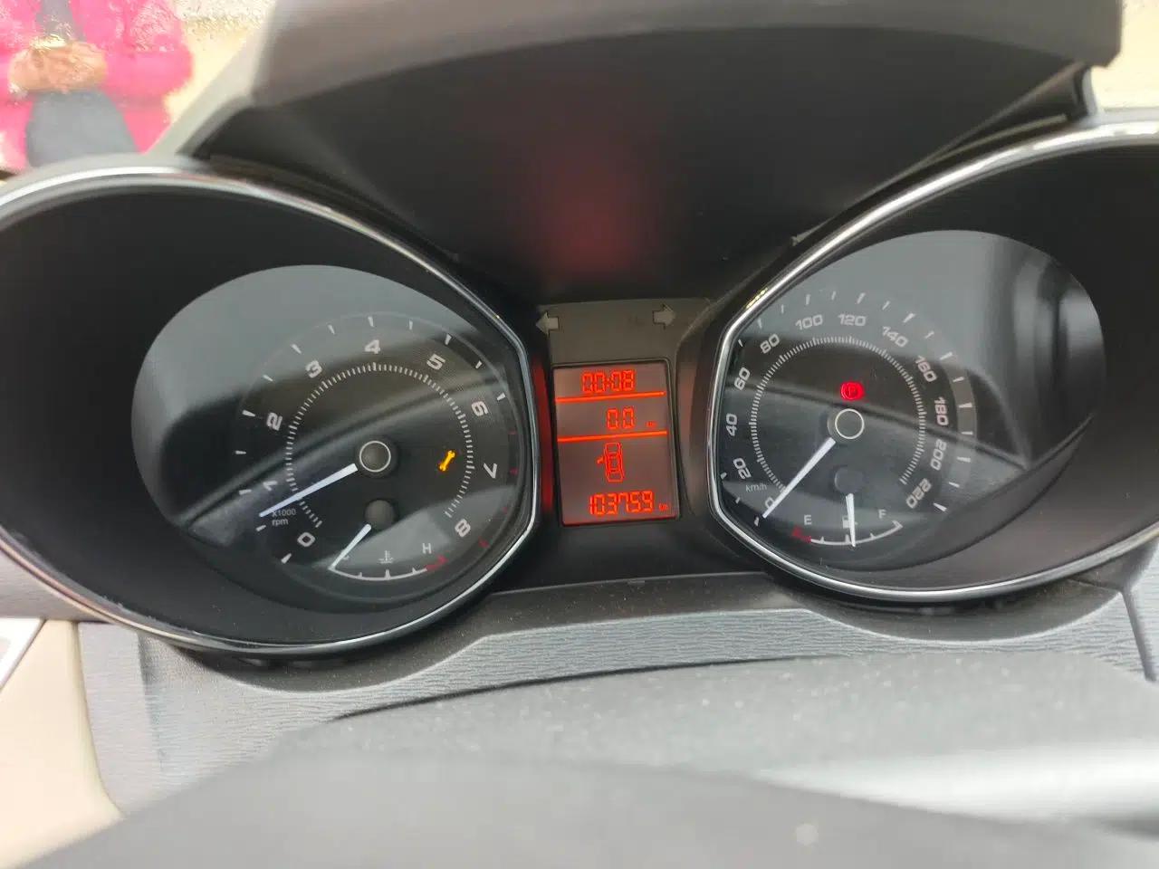 Chery Arrizo 7 2015 1.6L Manual ZhiShang Edition — миниатюра 12