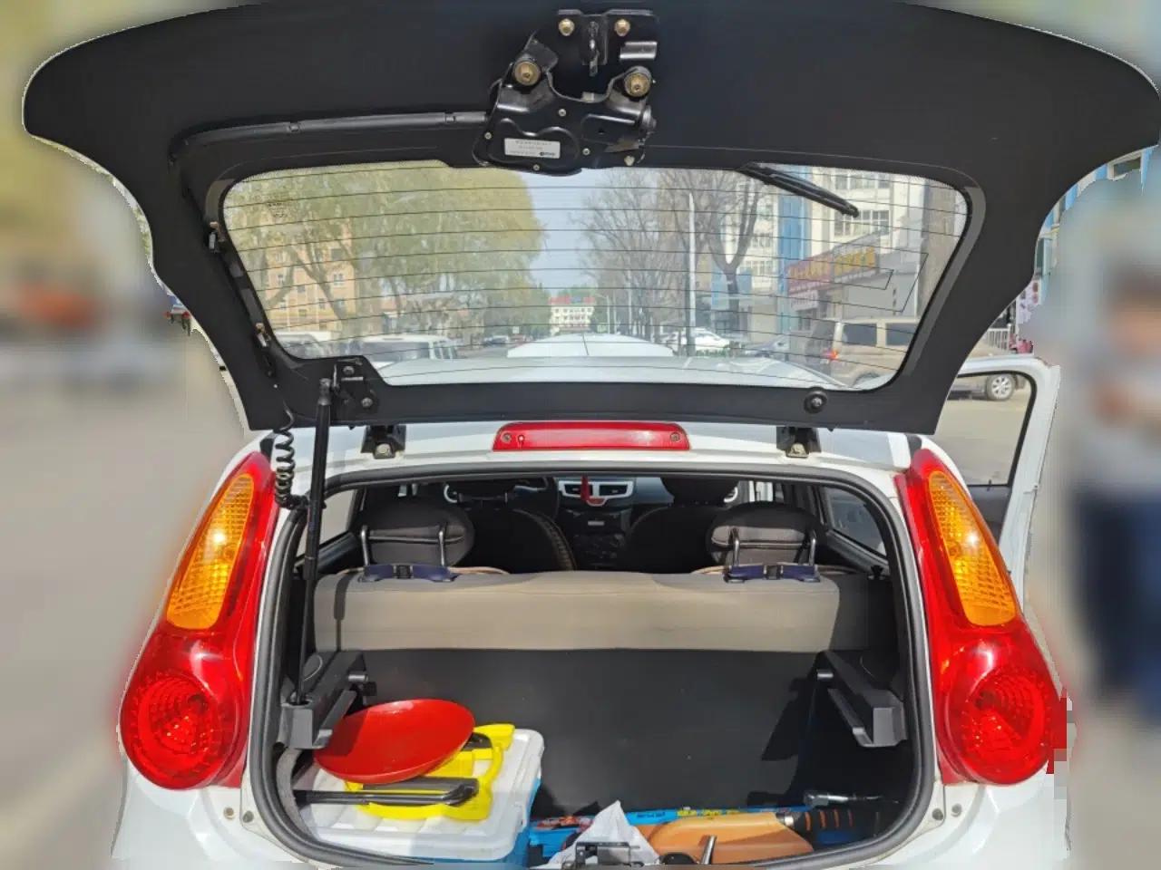 Chery QQ 2013 1.0L Manual Happy Edition — миниатюра 20