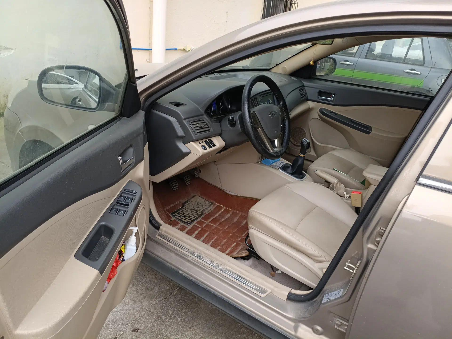 Chery E5 2014 1.5L Manual Youyue Model — миниатюра 17