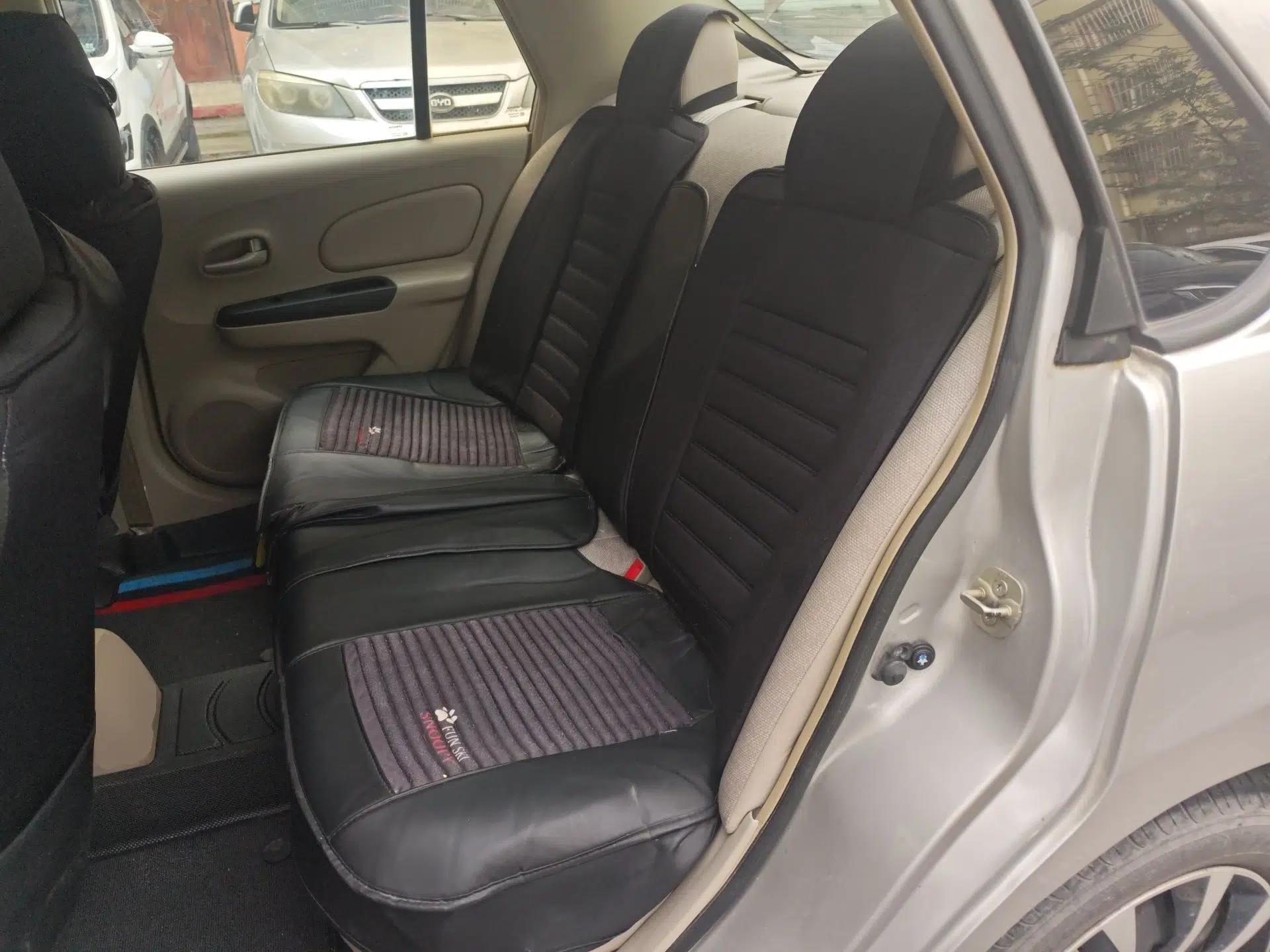Venucia D50 2015 1.6L Manual Fashion Edition — миниатюра 18