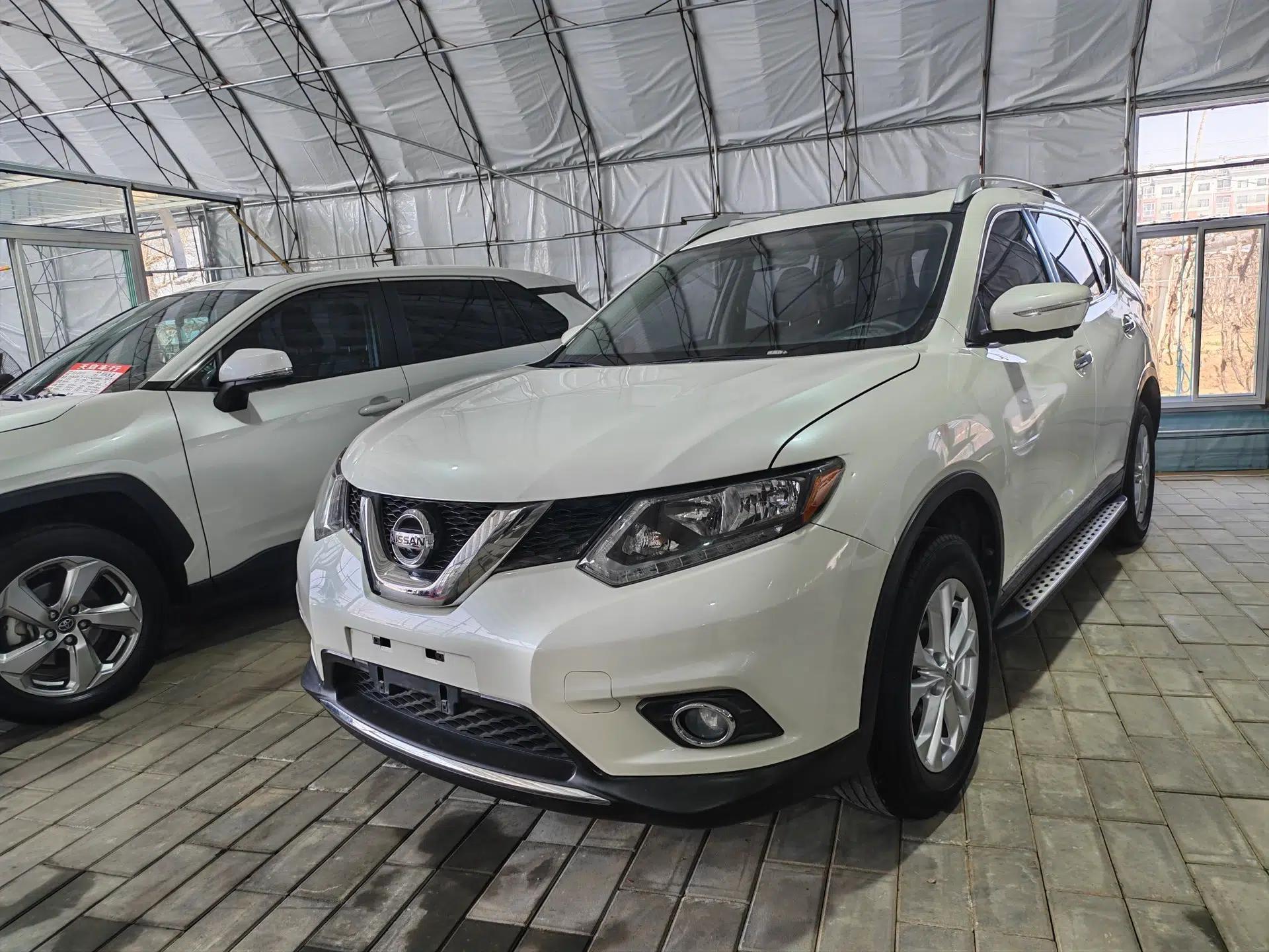 Nissan X-Trail 2014 2.0L CVT Comfort Edition 2WD — миниатюра 1