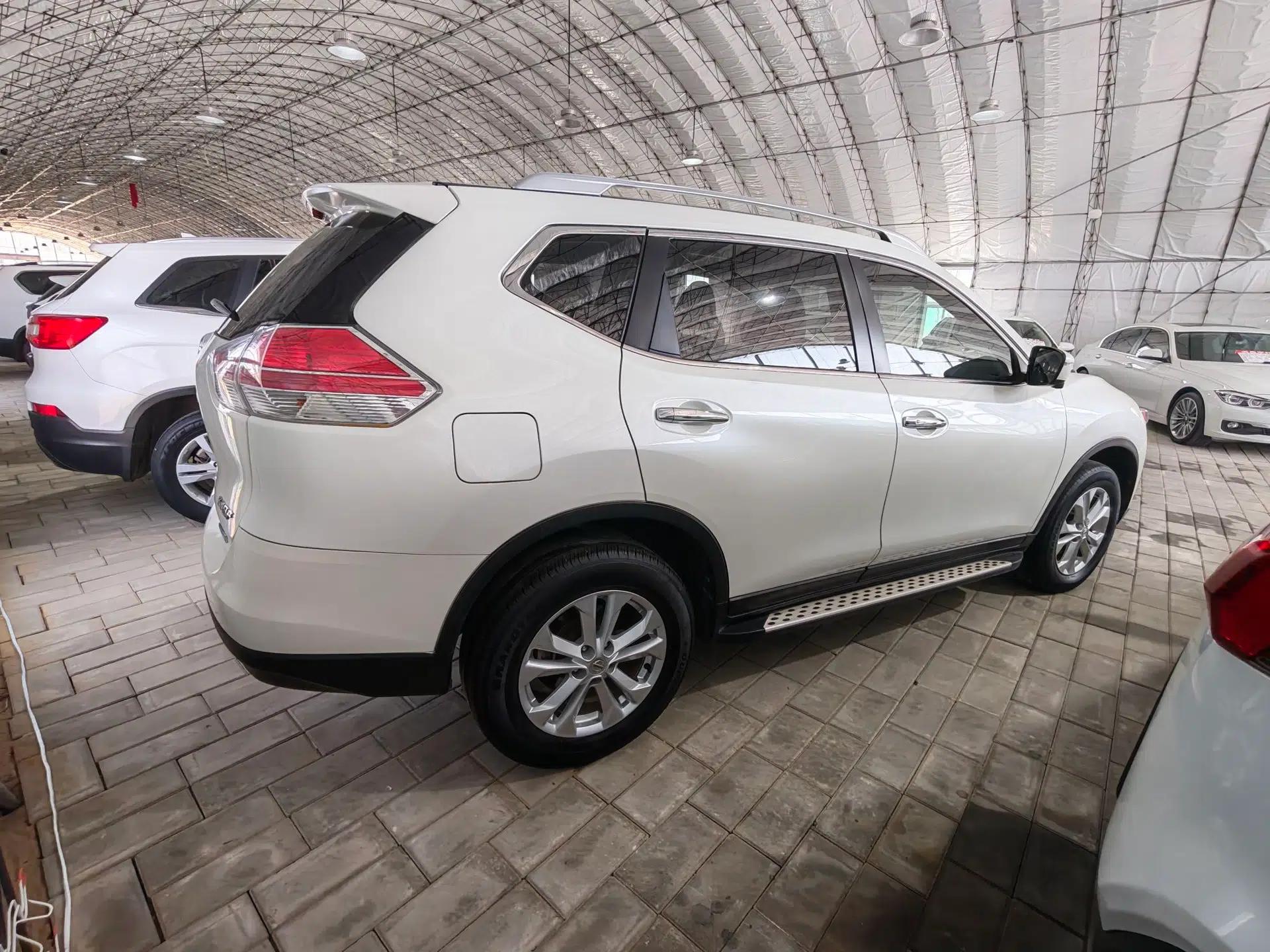Nissan X-Trail 2014 2.0L CVT Comfort Edition 2WD — миниатюра 5