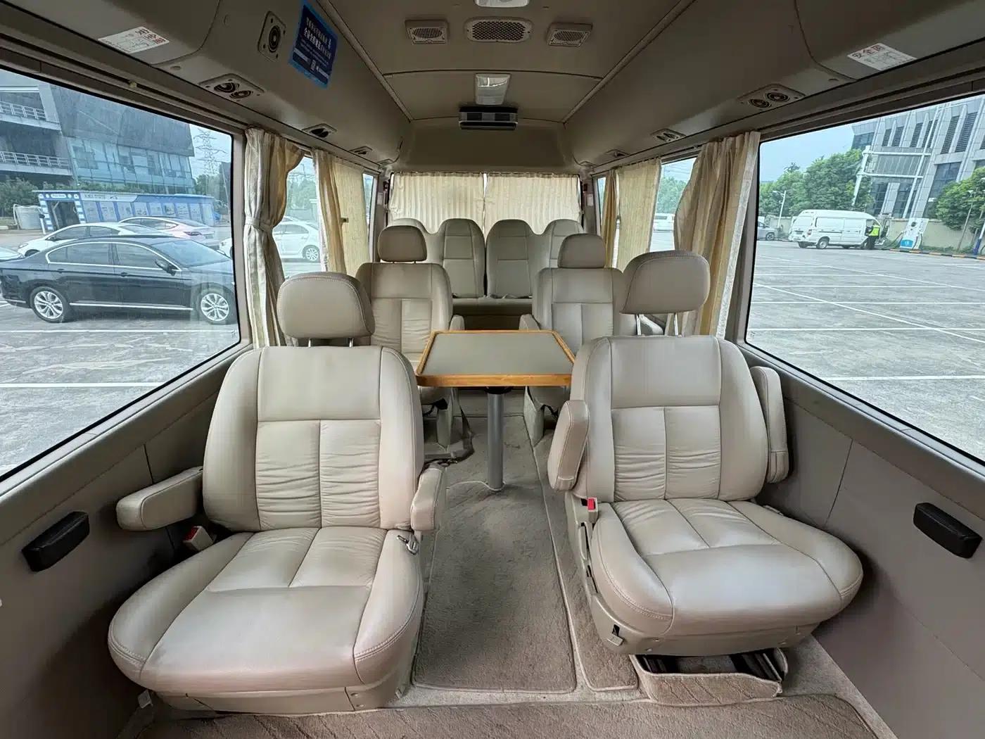 2011 Toyota Coaster 2.7L Manual — миниатюра 14