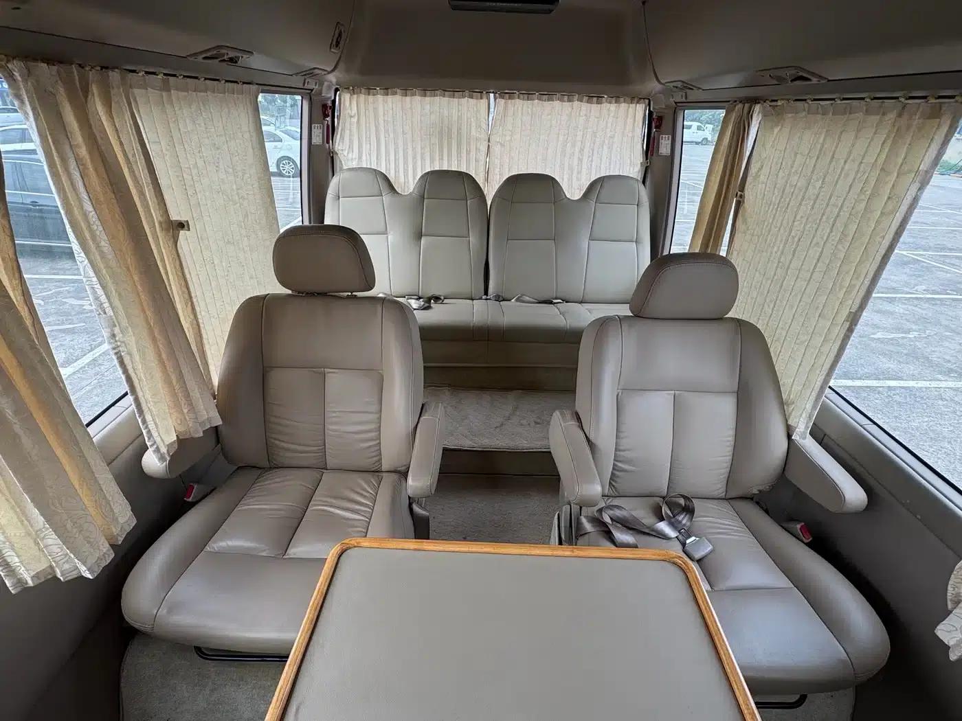 2011 Toyota Coaster 2.7L Manual — миниатюра 10