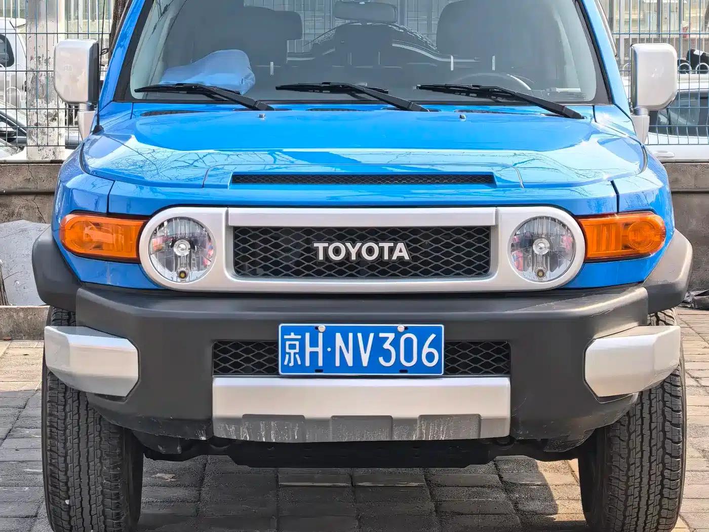 2007 FJ Cruiser 4.0L — миниатюра 2