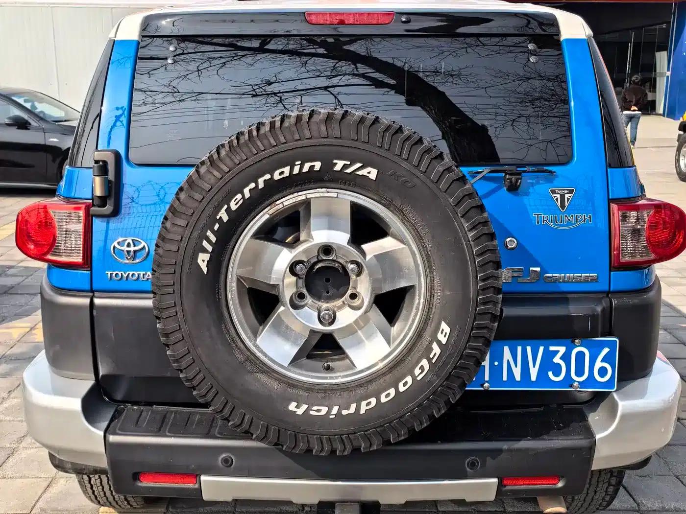 2007 FJ Cruiser 4.0L — миниатюра 19