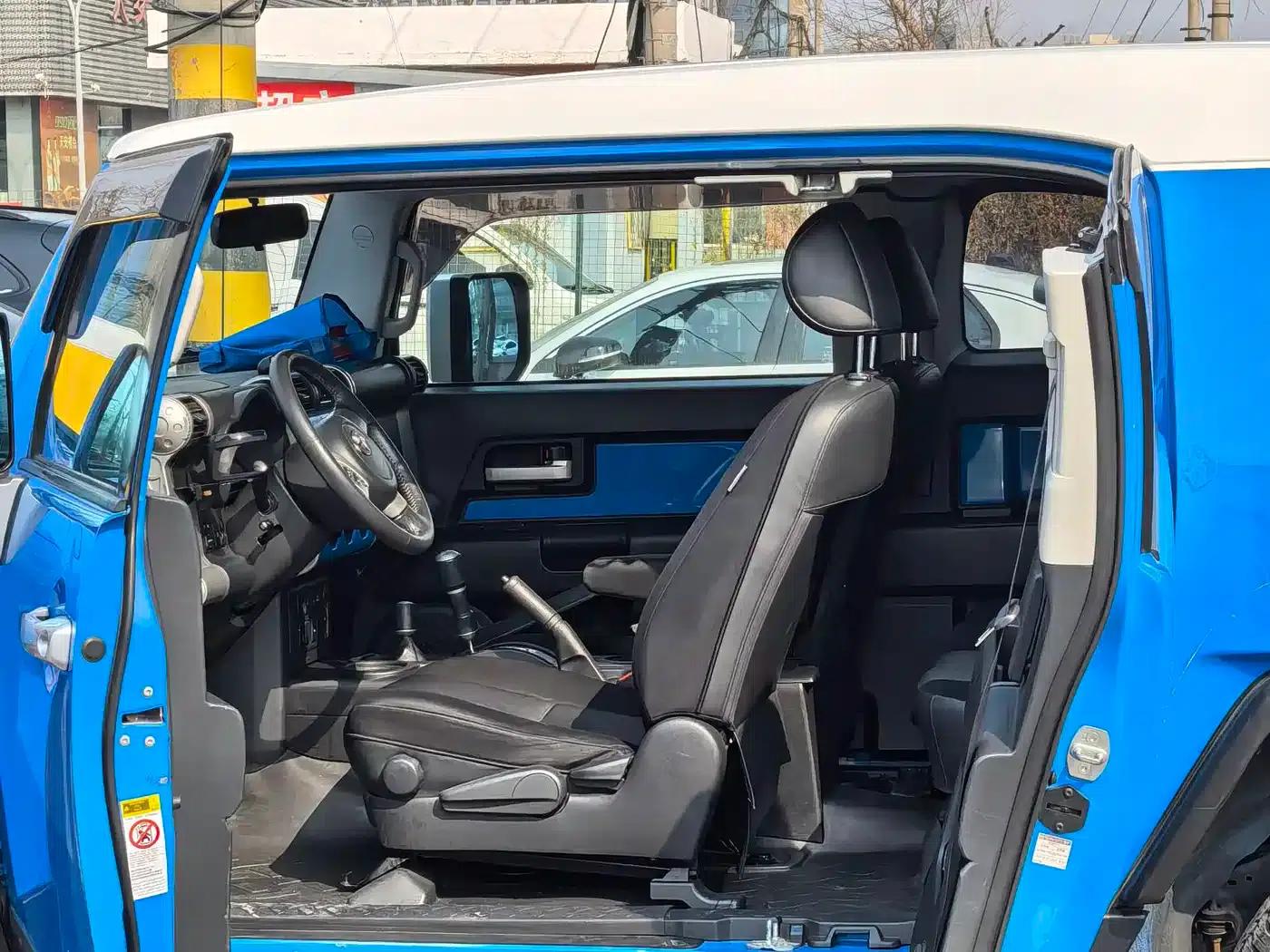 2007 FJ Cruiser 4.0L — миниатюра 5