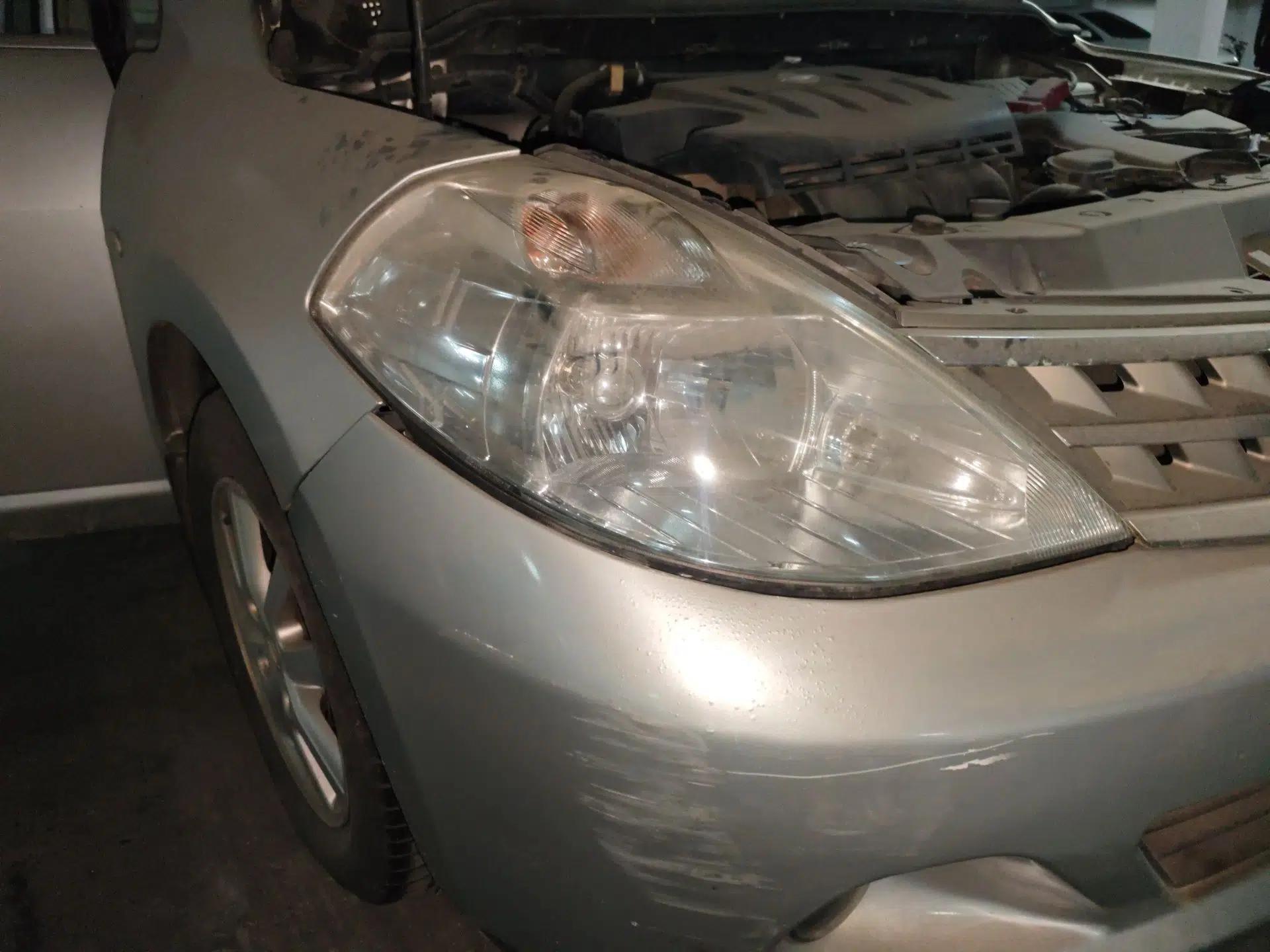 Nissan Tiida Sedan 2008 1.6L Manual Fashion Edition — миниатюра 7