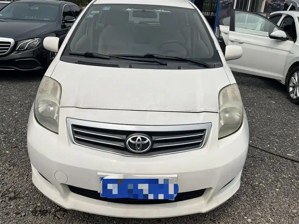 2011 Toyota Yaris 1.6G Automatic Dynamic Edition — миниатюра 2