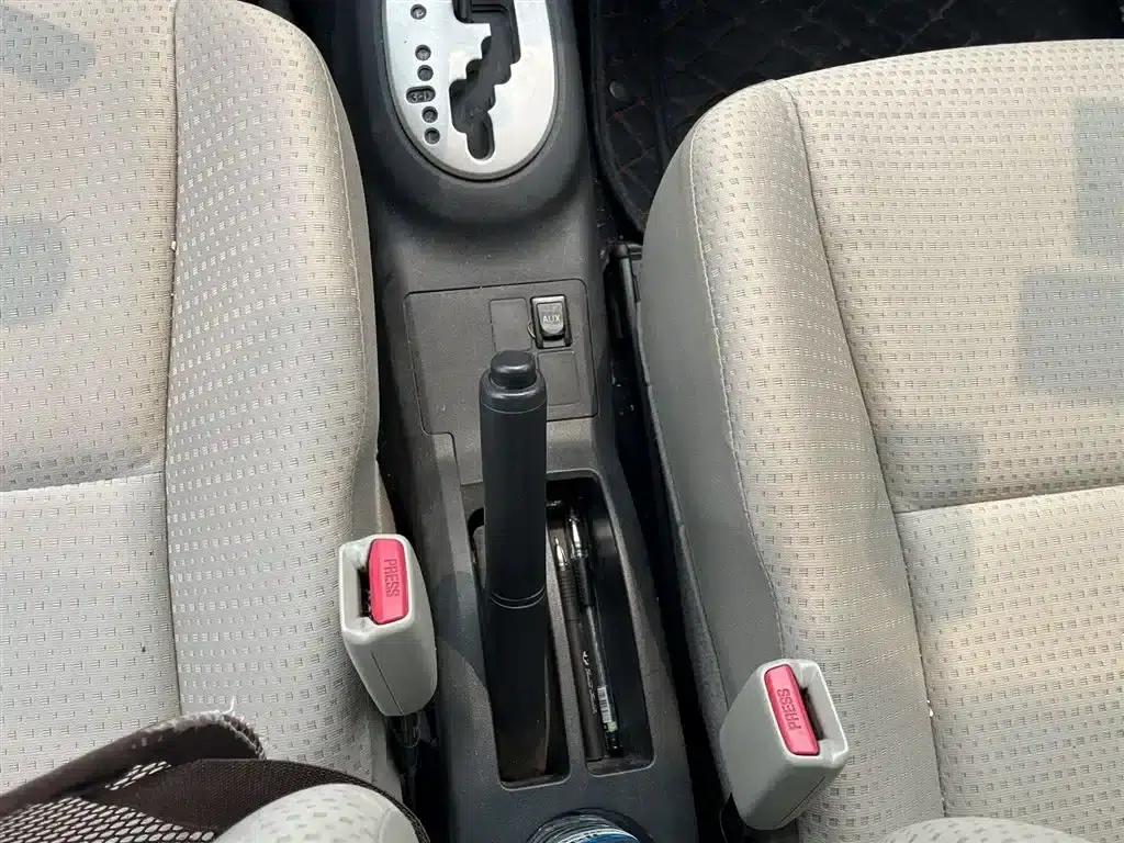 2011 Toyota Yaris 1.6G Automatic Dynamic Edition — миниатюра 8