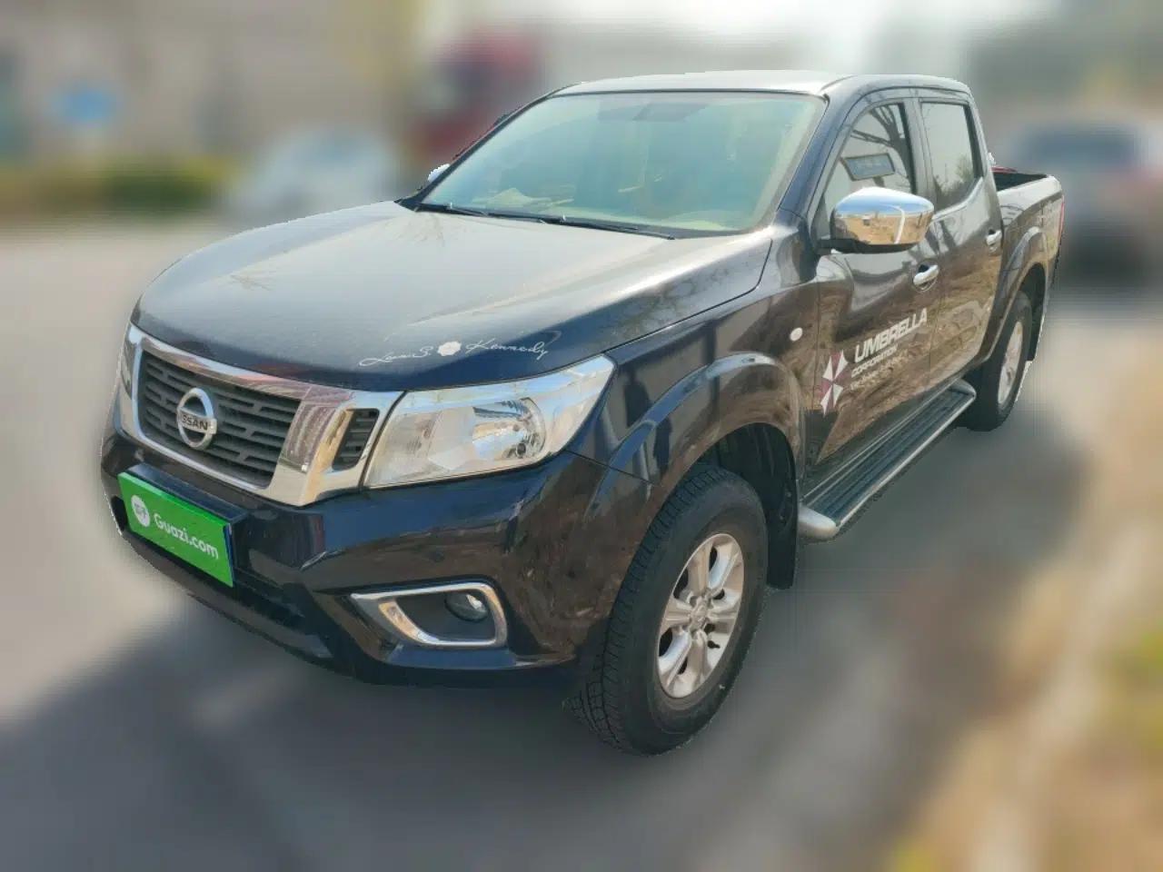 Nissan Navara 2017 2.5L Automatic 2WD Luxury Edition QR25 — миниатюра 1