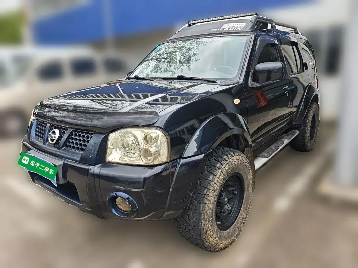 Nissan Paladin 2013 2.4L Four-Wheel Drive Standard Version China IV Standard — миниатюра 1