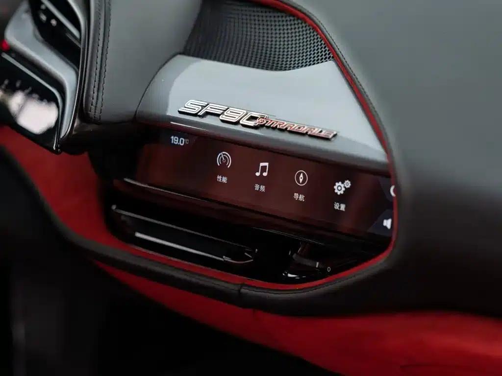 SF90 2020 3.9T V8 Stradale — миниатюра 14