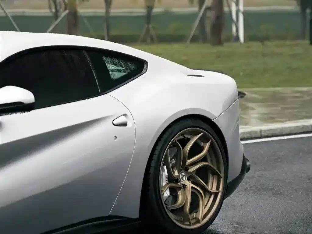 2013 F12berlinetta 6.3L Standard Model — миниатюра 4