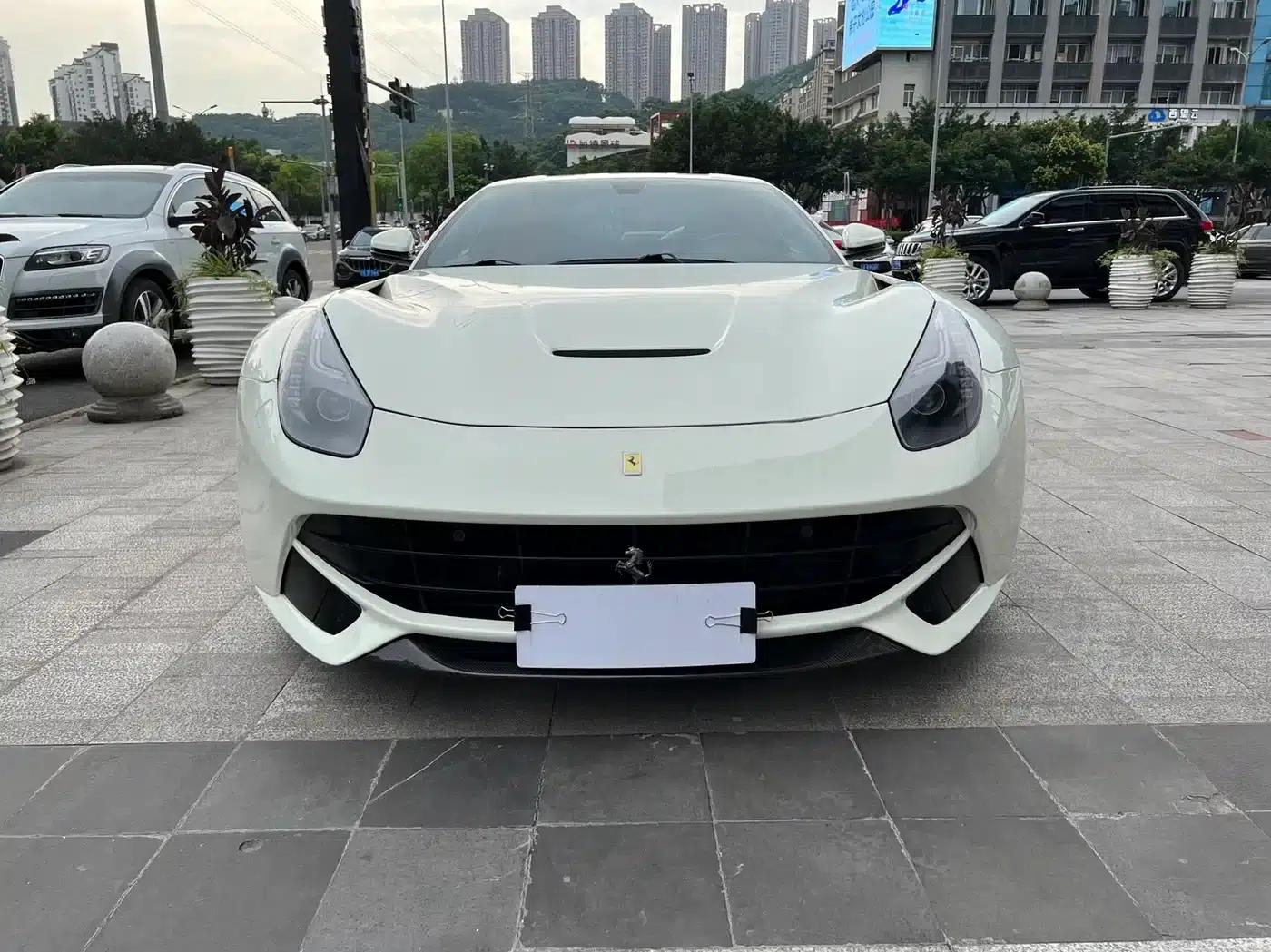 2013 F12berlinetta 6.3L Standard Model — миниатюра 2