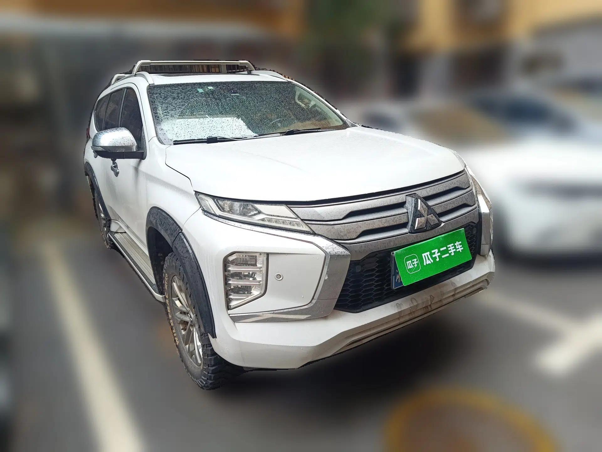 Mitsubishi Pajero Sport  — миниатюра 3