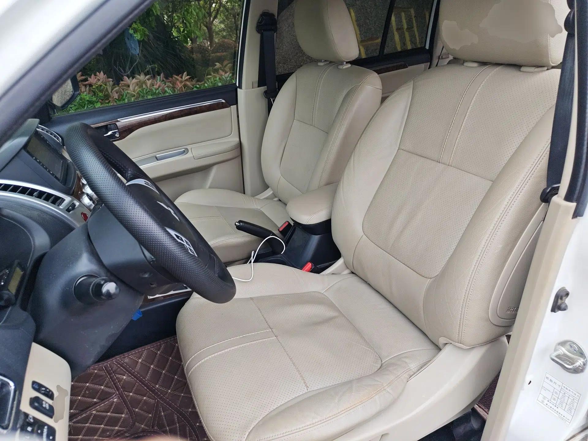 Mitsubishi Pajero Sport 2013 3.0L Automatic 4x4 Flagship Edition — миниатюра 16