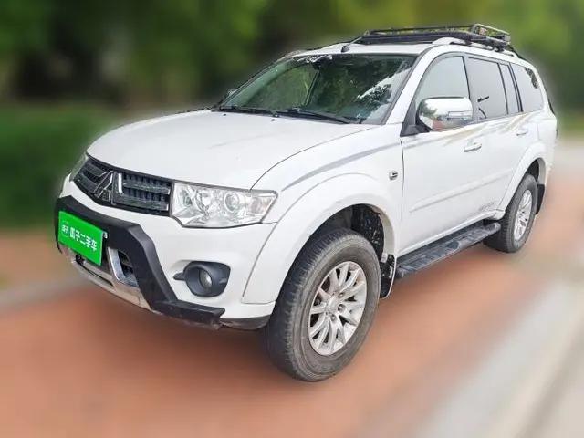 Mitsubishi Pajero Sport 2013 3.0L Automatic 4x4 Flagship Edition