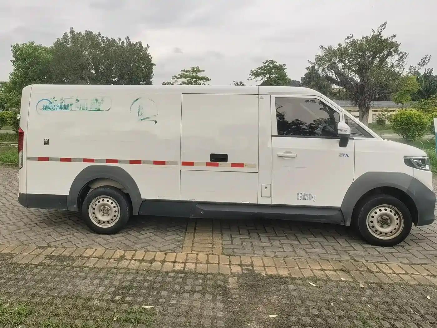 Zhilan Elf E7 2024 Pure Electric Van, Flat-Top, 2-Seat, CATL 46.36kWh — миниатюра 4
