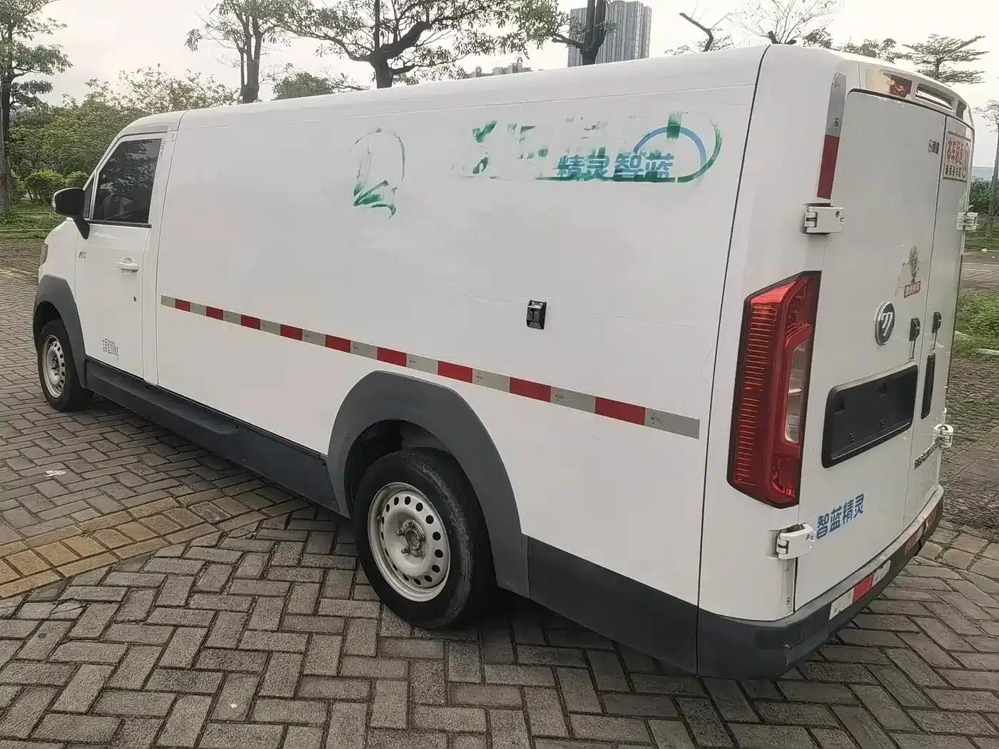 Zhilan Elf E7 2024 Pure Electric Van, Flat-Top, 2-Seat, CATL 46.36kWh — миниатюра 6