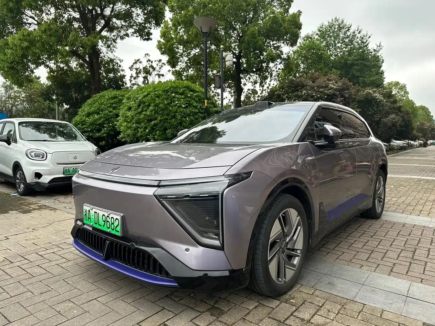 HiPhi Y 2023 560km Pioneer Edition — миниатюра 1
