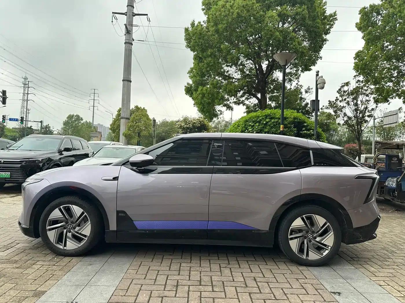 HiPhi Y 2023 560km Pioneer Edition — миниатюра 4