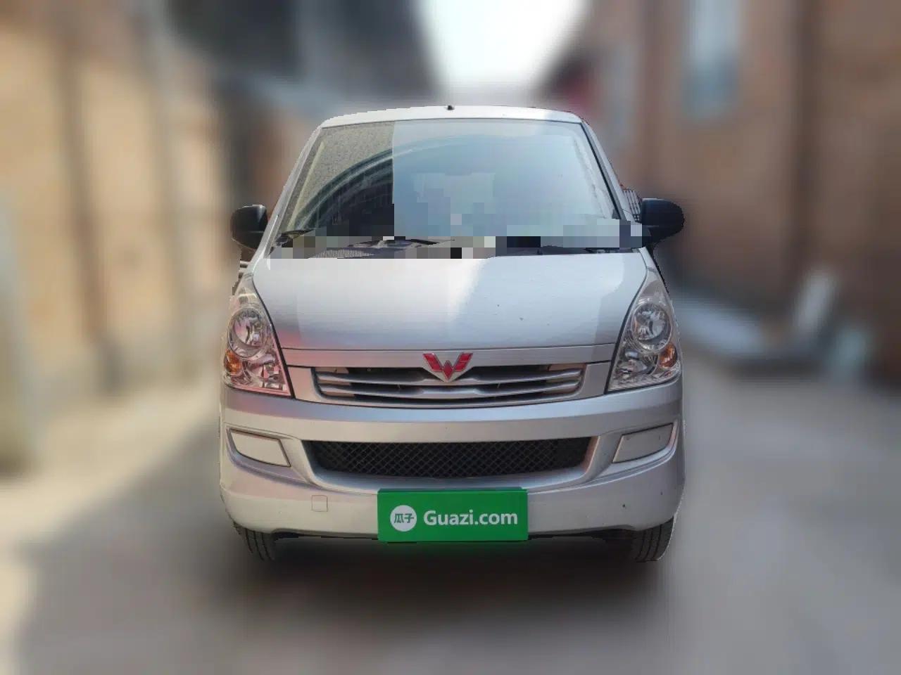 Wuling Rongguang S 2023 1.5L Base Version 5/7 Seats — миниатюра 2