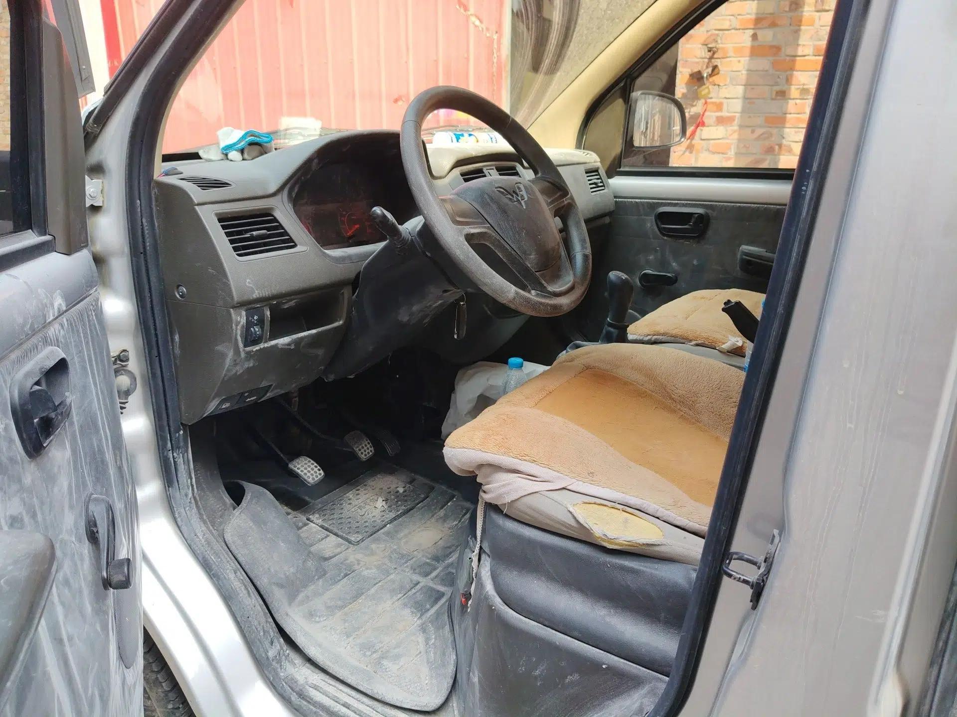 Wuling Rongguang S 2023 1.5L Base Version 5/7 Seats — миниатюра 17