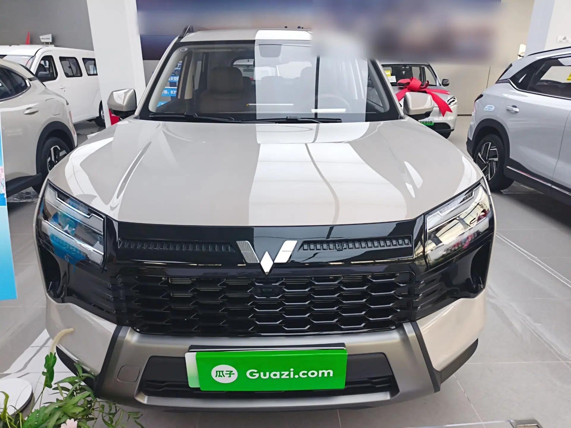 Wuling Xingguang 560 New Energy 2026 Model, Plug-in Hybrid, 125 km, Luxury Version — миниатюра 2